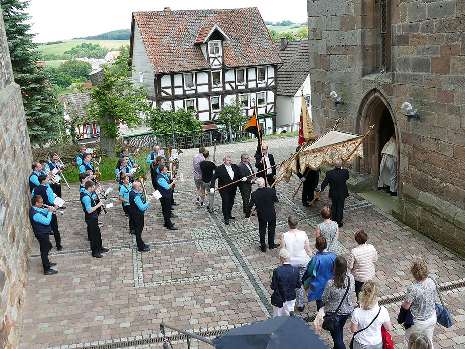 Bittprozession am Pfingstmontag (Foto: Karl-Franz Thiede)